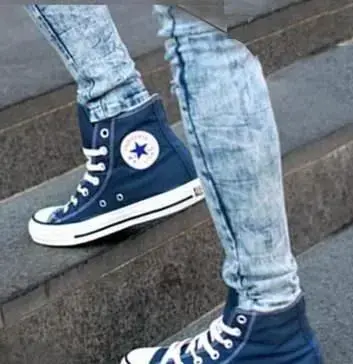 帆布鞋怎么刷干净，帆布鞋怎么清洗（这样做，春夏天天穿干净的鞋子）