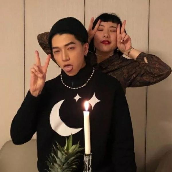 唯美意境情侣头像微信，唯美意境情侣头像（“总会有人陪你在慌乱无序的生活中同步前行”）