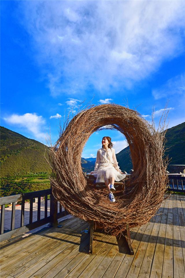 九寨沟海拔最高多少米，九寨沟海拔高度是多少米（中国最美的县城之一）