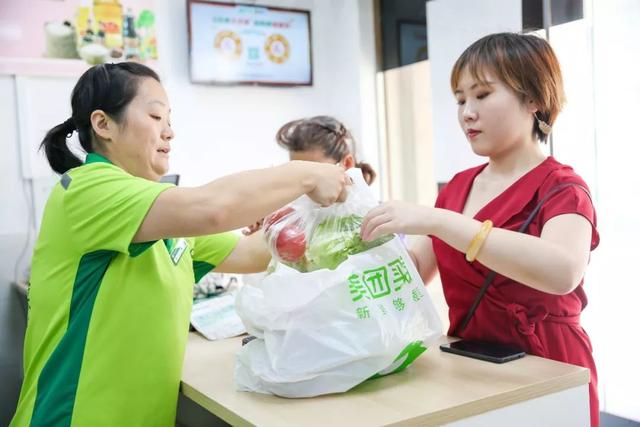 武汉菜市场价格，武汉的菜市场都在哪里（“武汉买菜测评\