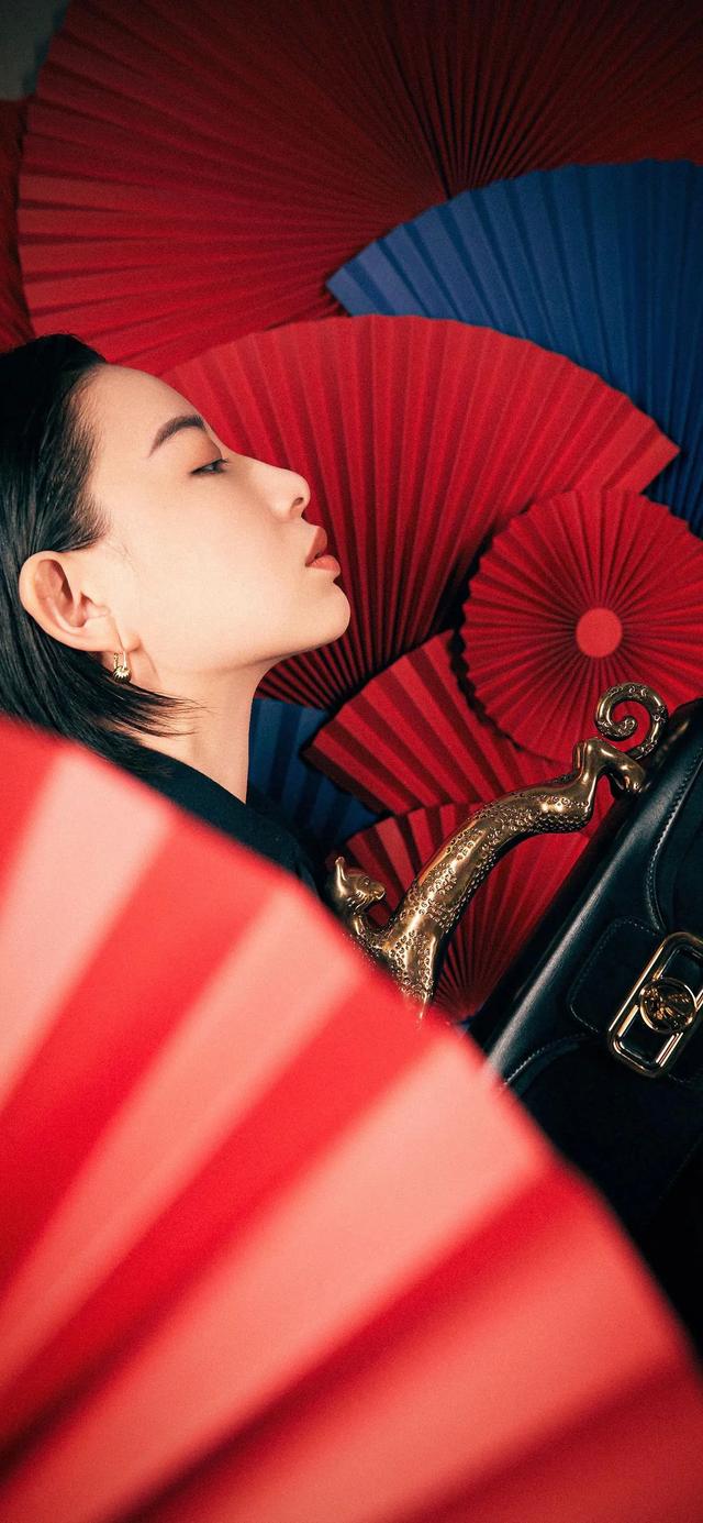 微微风簇浪下一句，微微风簇浪下一句是啥（散作满河星。《舟夜书所见）