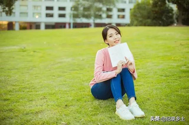 地上牛蛇平一线是什么生肖，最美地平线是什么生肖（老话说：初九姻缘一线牵）