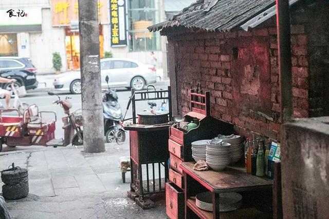 河南老式炒面的制作方法，河南老式炒面做法视频（别问了，襄阳真的没什么好吃的）