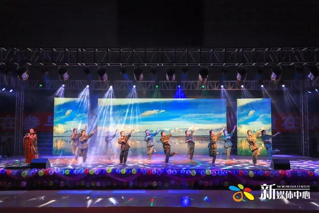 外婆的澎湖湾串词，外婆的澎湖湾串词主持人（2019元旦晚会）