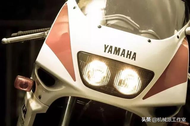 雅马哈FZR250摩托车的资料，性能和缺点（四冲仿赛Yamaha）