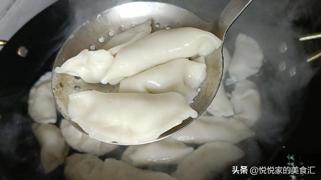 油渣白菜的做法，油渣白菜饺子怎么做好吃（它是被“误解”最多的菜）