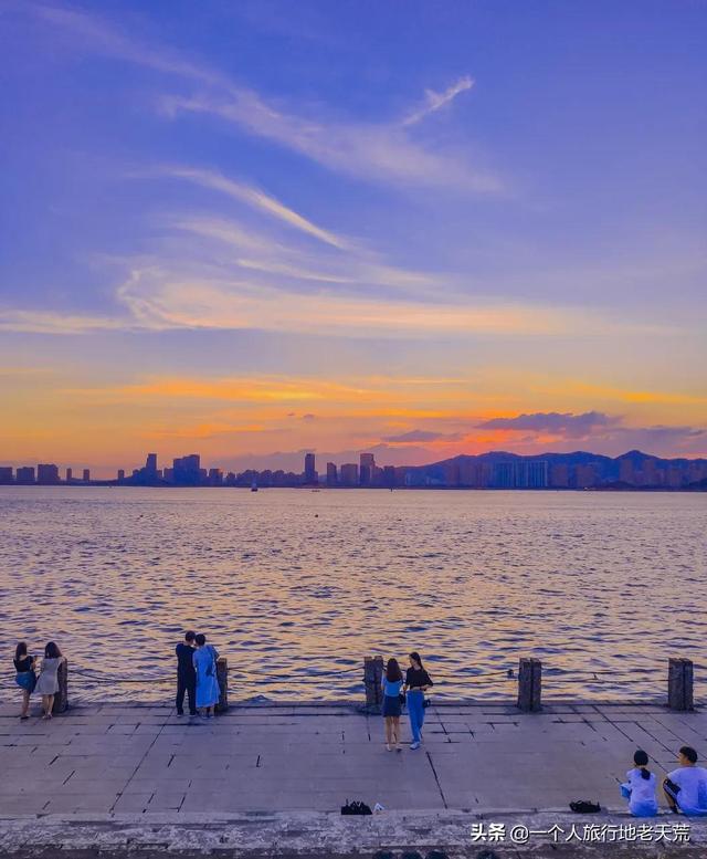 厦门最繁华的地方，厦门十大夜景最美的地方是什么（厦门却安静得令人心疼）