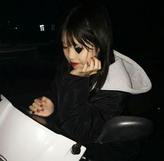 伤感   失恋，微信头像，伤感   失恋（限量版+丧+套图）