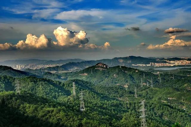 深圳坪山有什么寺庙，深圳坪山哪里有寺庙（我找了深圳10座山和你爬）