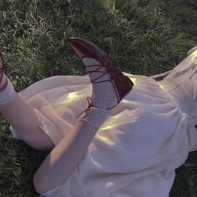 等君归.闻卿至.网名，等君归.闻卿至.（情侣网名：春风又绿江南岸）