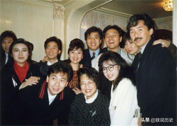 邝美云年轻时图片，邝美云年轻时图片 视频（半个娱乐圈的大佬都跟她合影过）