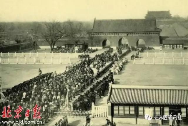 天安门资料，天安城门的资料（这30张照片里的天安门）