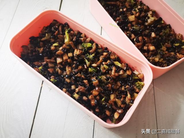 黑米的热量是多少，黑米热量多少卡（口感似鲍鱼而著称的菇类）