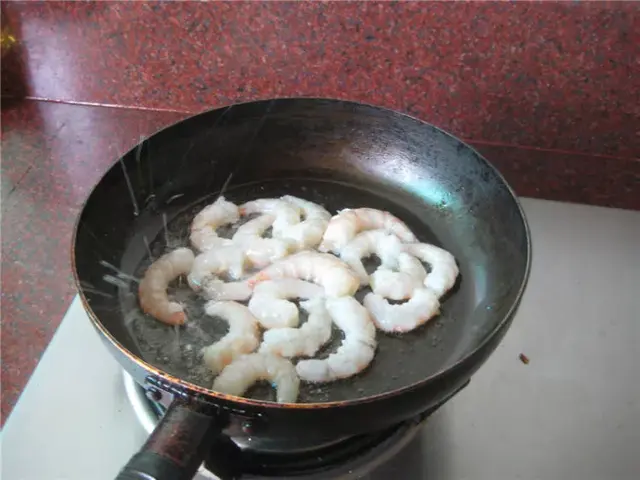 熟虾仁怎么做好吃，煮熟的虾怎么做好吃（好吃到哭的3种虾仁做法）