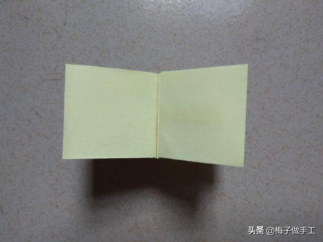 如何自己DIY制作手工书笔记本，怎么做手工笔记本（几张纸就能自己DIY一本漂亮的本子）