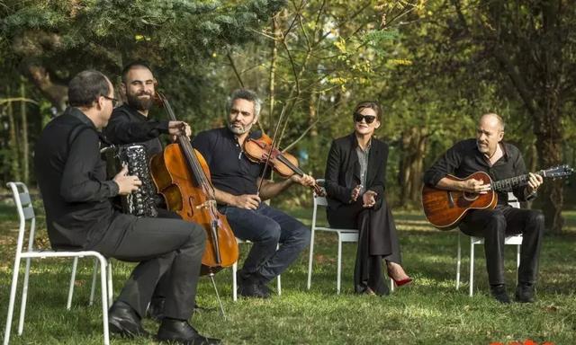 吉他左手正确姿势，如何练习左手（吉他左手按弦技巧，练习方法）