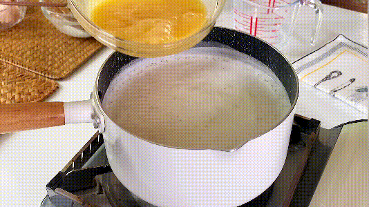 兰州牛奶醪糟的做法，兰州的牛奶醪糟怎么做（牛奶鸡蛋醪糟怎么煮不结块）