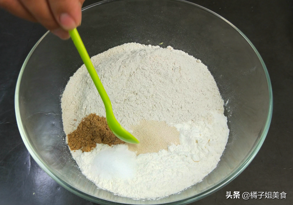 圖片[2]-【早餐餅】秘制新做法步驟圖 做法簡單 營養(yǎng)豐富-起舞食譜網(wǎng)