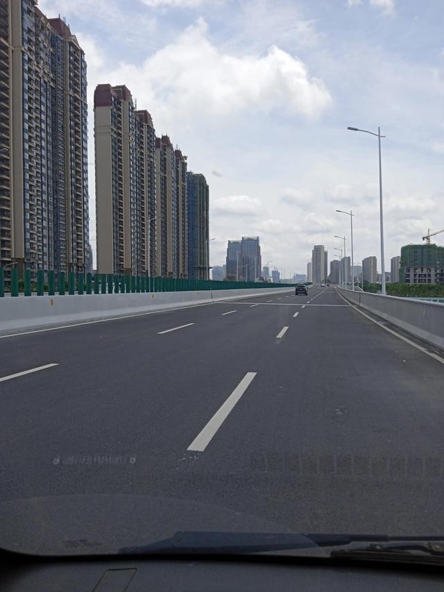 高架和高速的区别，高架是什么意思（支持赣州全力以赴建设高架快速路）