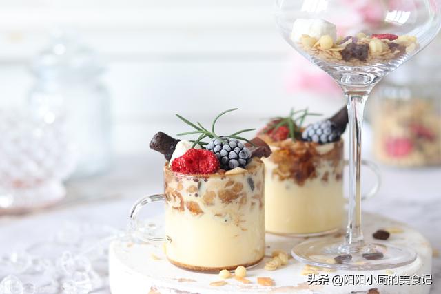 冰激凌可不可以放在热咖啡里，冰激凌可不可以放在热咖啡里喝（冰淇淋和咖啡的奇妙吃法）