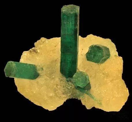 正向抽空四角锥网架，四方锥的杂化类型（假期出游如何鉴定矿物）