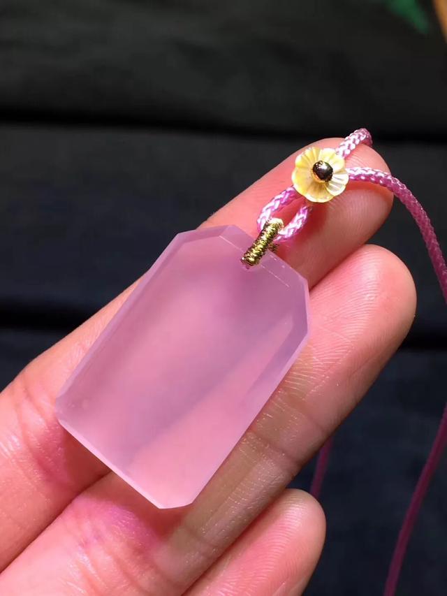 粉水晶的含义,粉水晶是什么(不知这种脱单神器是不是瞎掰呢) 粉水晶的含义,粉水晶是什么(不知这种脱单神器是不是瞎掰呢)