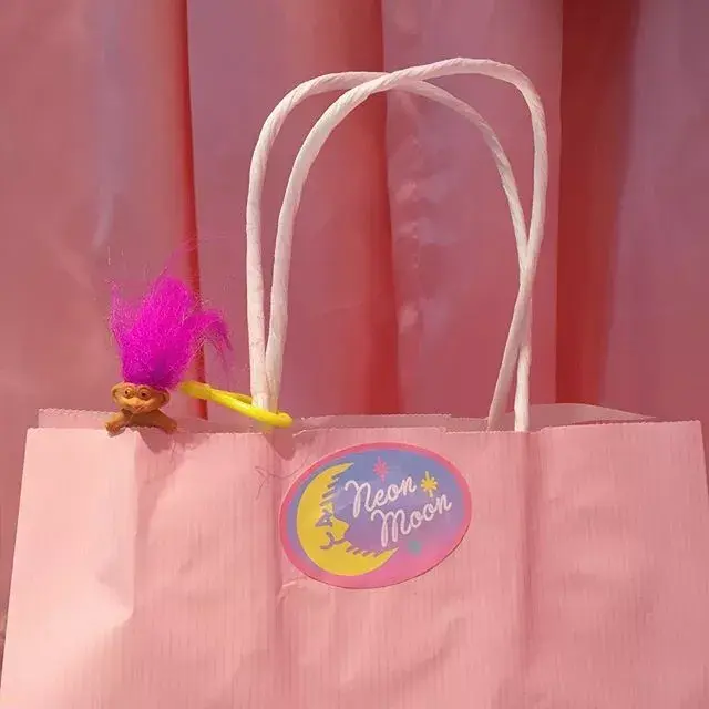 酷酷背景图，全网最火背景图（酷酷的微信朋友圈背景图）