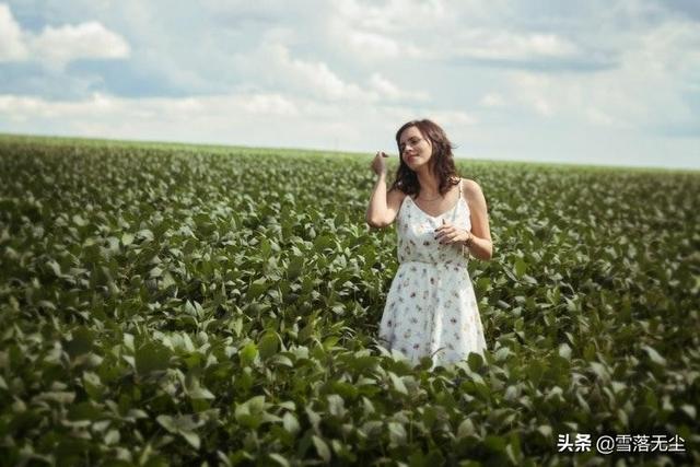 恋爱中的男女朋友该如何表现，恋爱中的男女朋友该如何表现出来（你们的感情必然会长长久久）