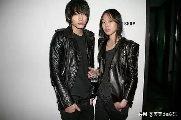 金敏喜老公，为何原配夫人在家泪流成河（和新欢手拉手走红毯）