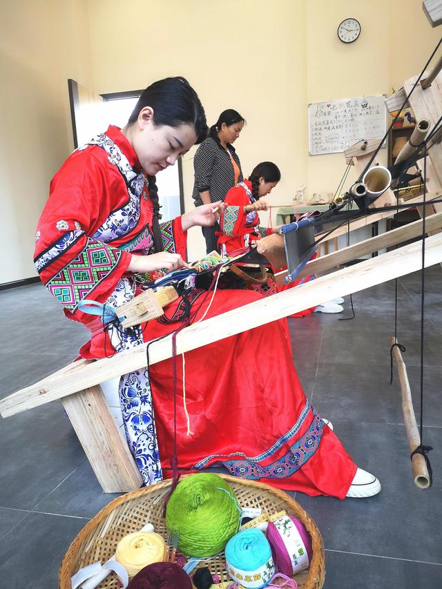 西兰卡普，西兰卡普歌词儿童版（土家文化奇葩：西兰卡普）