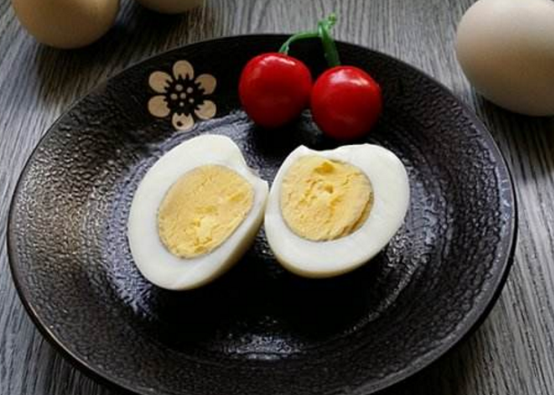 鸡蛋是酸性还是碱性，益母草煲鸡蛋是碱性还是酸性（这些常识人人都该知道）