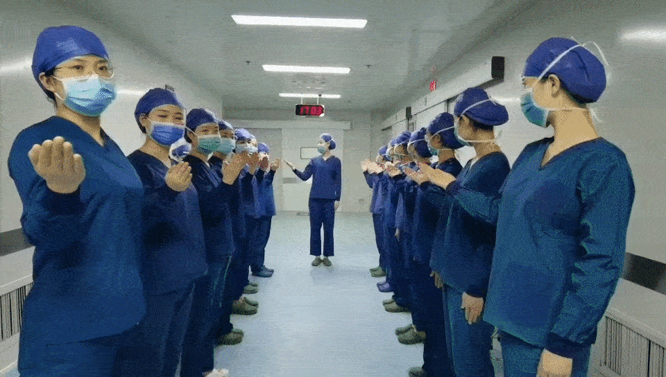 护士礼仪站姿有几种，护士礼仪站姿有几种图片（大兴护理的快和实之礼仪篇）