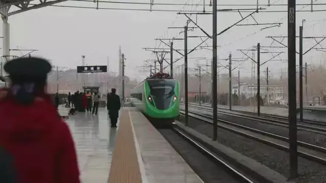 厦门绿巨人动车组经过哪些站，山东鲁西地区有了动车组列车