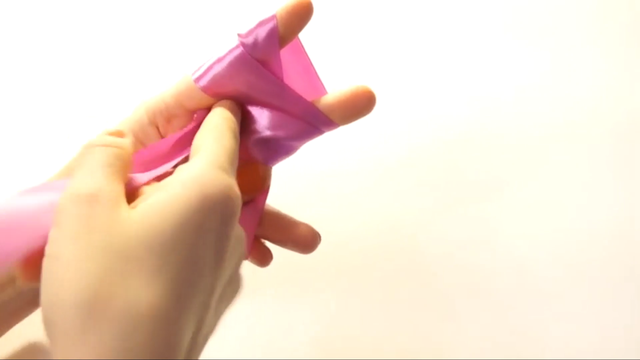 简单好看的蝴蝶结系法，教你快速徒手打出一个漂亮的双蝴蝶结