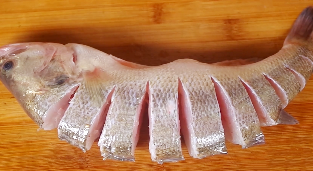 圖片[2]-【醬燒鱸魚】做法步驟圖 隔三差五吃一回 孩子個子長得快-起舞食譜網(wǎng)