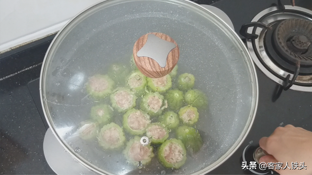 小癞瓜有什么营养，小癞瓜有什么营养吗（苦瓜这样做直接当饭吃）