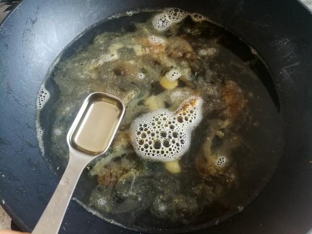 皮蛋黄瓜汤的做法，皮蛋汤怎么做汤才白（第一次喝这汤）