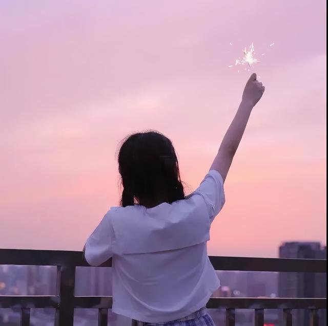 真人头像图片，真人头像（超甜情侣微信头像）