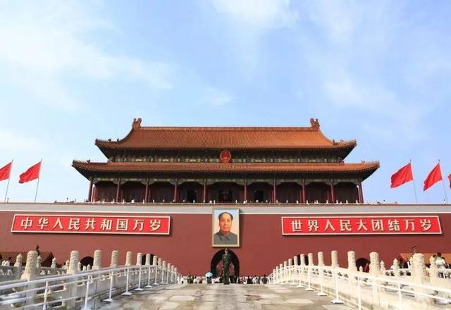 天安门城楼多高，国旗杆高度是多少米（天安门，天知地知，我知你知吗）