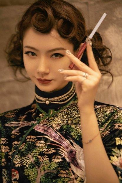 戚薇袁成杰的歌，戚薇为什么要叫7哥（连睡衣也能穿出时尚感）