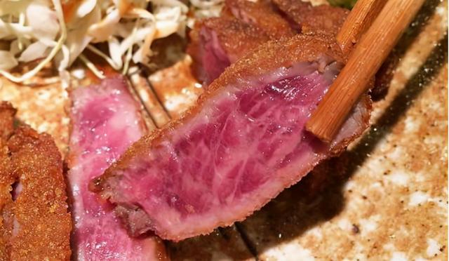 如何最标准吃牛排，吃牛排基本步骤（吃牛排点几分熟）