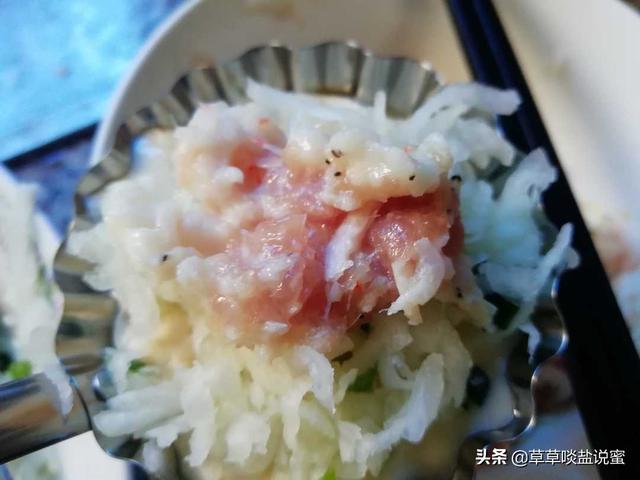 萝卜丝虾皮油墩子的做法，怎样做萝卜丝油墩子（简单易学的萝卜丝饼）