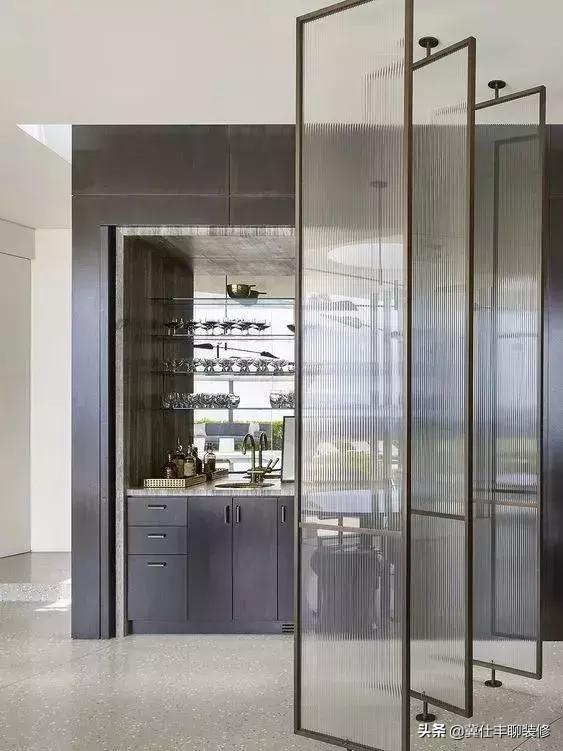 什么是长虹玻璃，长虹玻璃属于什么玻璃（为什么用在家里会这么美）