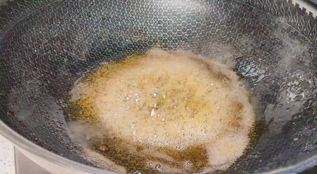 在家如何做沙琪玛，在家做沙琪玛怎么做窍门（教你在家自制沙琪玛）