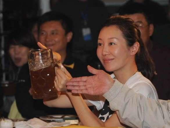 旅游卫视主持人潘蔚，潘蔚个人资料（凭什么从买红妹手中“夺走”孙楠）