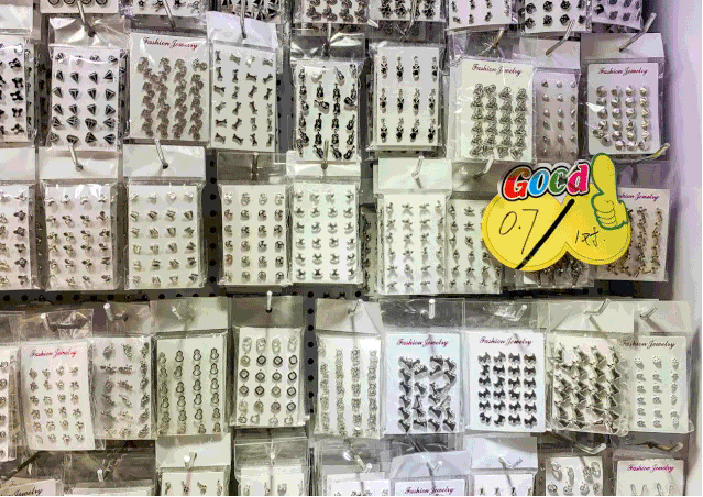 广州精品批发市场，广州饰品批发市场在哪里（这几个宝藏批发市场比景点还好逛）