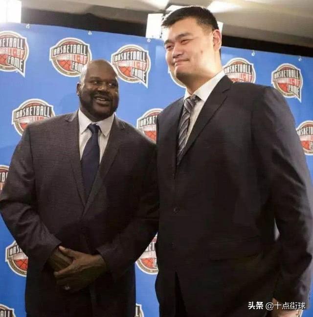 姚明个人资料简介，易建联个人资料简介（爷爷2米03）