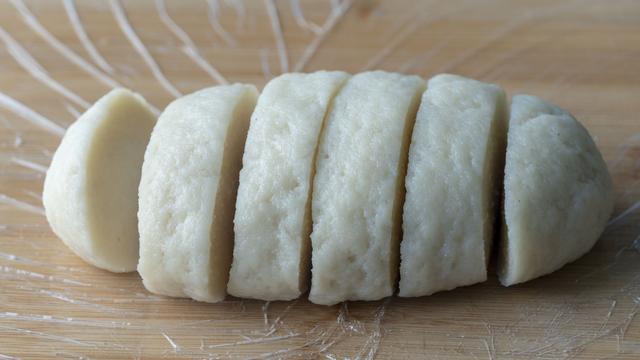 绞肉机能把米打成粉吗，绞肉机可以打糯米粉吗（制作出来的米粉口感润滑）