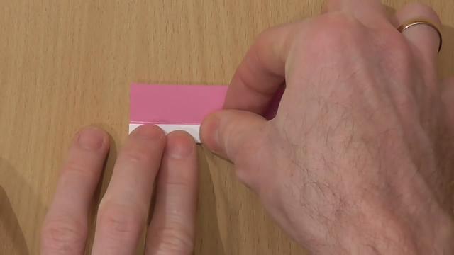 简单的折纸玫瑰戒指,带你学习如何折纸戒指的方法 简单的折纸玫瑰戒指,带你学习如何折纸戒指的方法