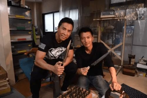 谢霆锋甄子丹合影，直言：近十年最满意的影片